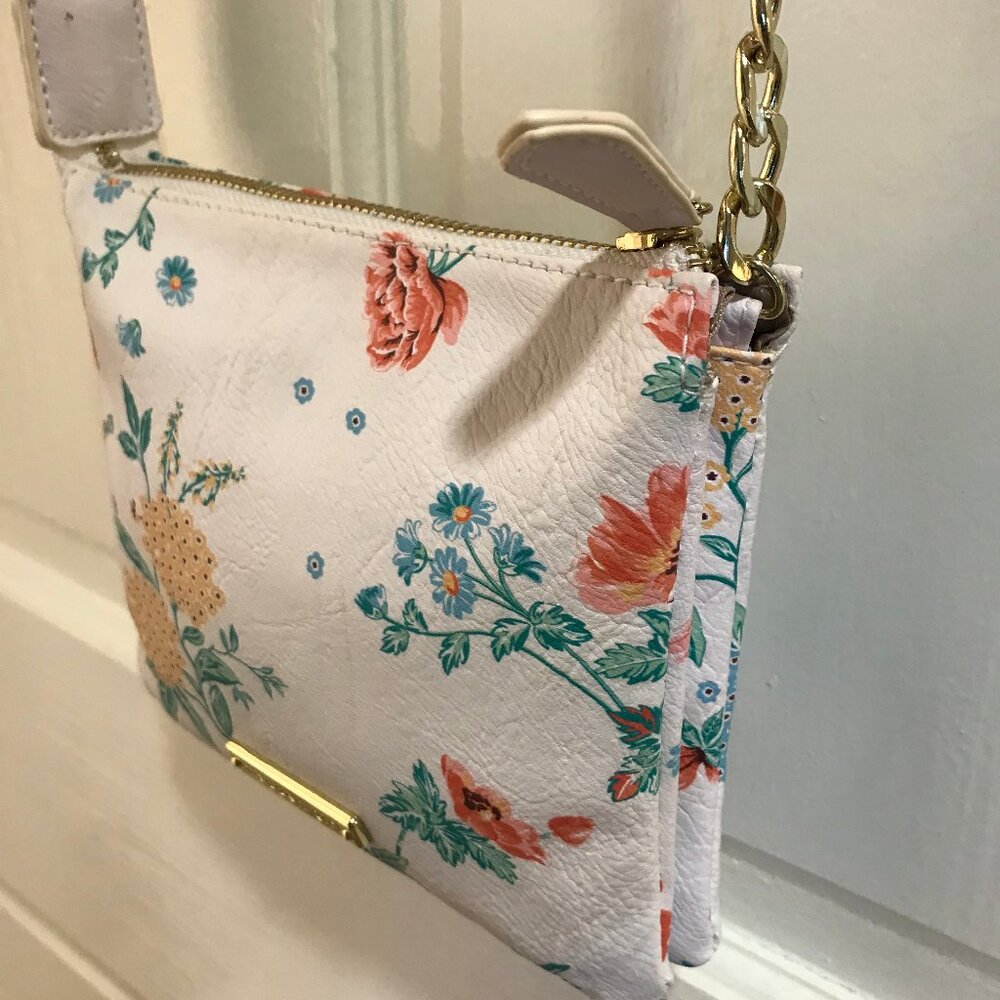 NWOT  MADDEn GIRL purse w chain strap